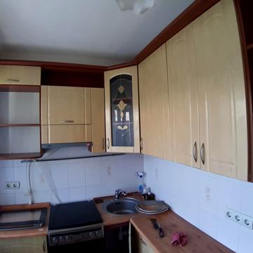 Празька вул., 6
