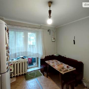 Продаж 3к Квартира Антонова Олега вулиця