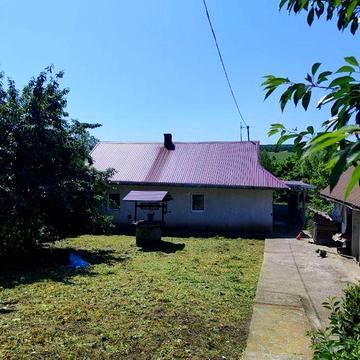 Продам будинок зі всіма комікаціями біля Тлумача