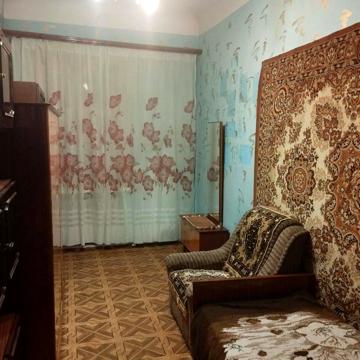 Богдана Хмельницького вул., 29