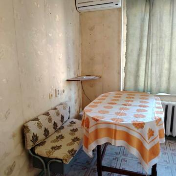 Сімї Глодан вул., 14