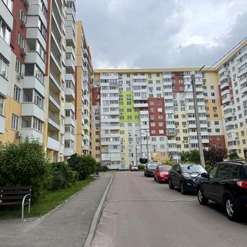 Гвардійців-Широнінців вул., 70-Б