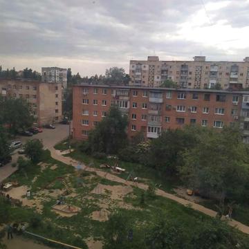 Залізна вул., 56