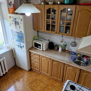 Продам 2к квартиру Парус Комунар Метростроевская 5