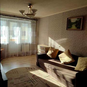 Сдам 1 комнатную  косметический ремонт все есть
