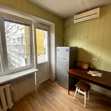 Довгострокова оренда 1к Квартира Сонячна Набережна (Малиновського Маршала) вулиця