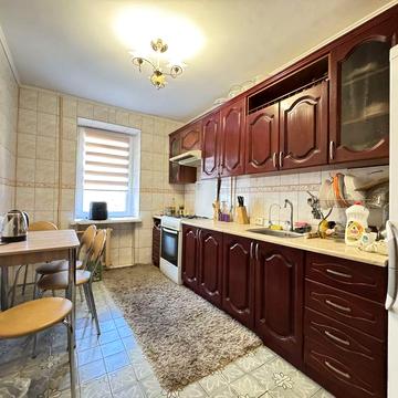 Продам 3 кімнатну квартиру по вулиці  Г Кондратєва