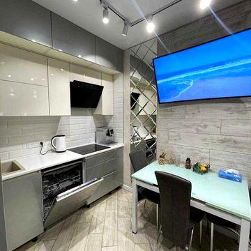 Красивая квартира в новом кирпичном доме с ремонтом у моря