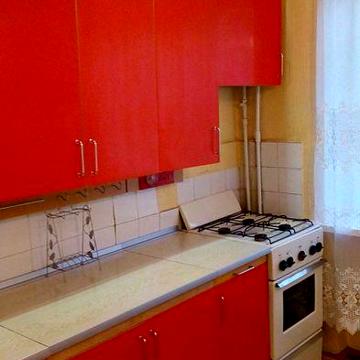 Сдается метро Дарница 7 мин.ходу. 1-ая Хороша квартира.ул. Малышка 19А