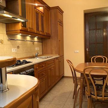 Бульварно-Кудрявська вул. (Воровського), 38