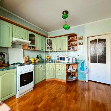 Продаж окремої 3к на Позняках біля метро, Вишняківська 5