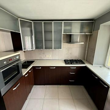 Академіка Андрія Сахарова вул., 10
