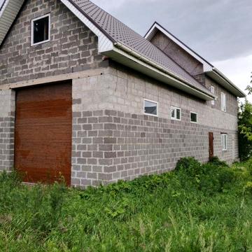 Продаю небольшой дом современной постройки г Мерефа рядом сосновый бор