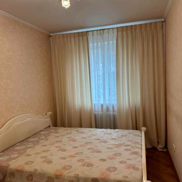 Академіка Філатова вул., 31