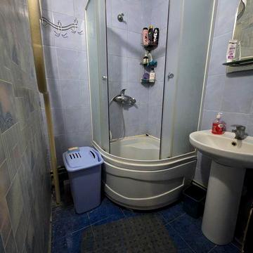 Продам 4-х комнатную квартиру метро Студенческая