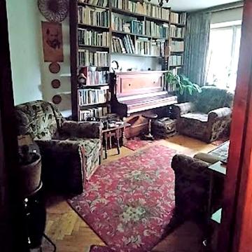 Олени Теліги вул., 35