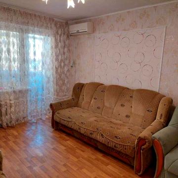 Олександра Поля просп. (Кірова), 18
