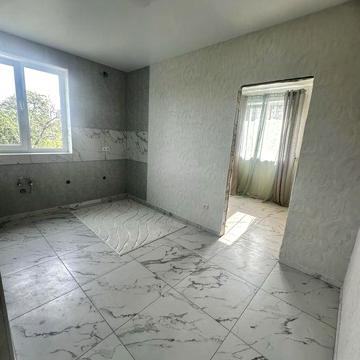 Продам 1 о кімн квартиру вул. Момота