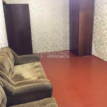 Світла вул., 7