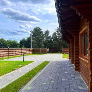 Продаж будинку в Жовкві з неймовірною природою