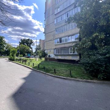 Чорнобильська вул., 4/56