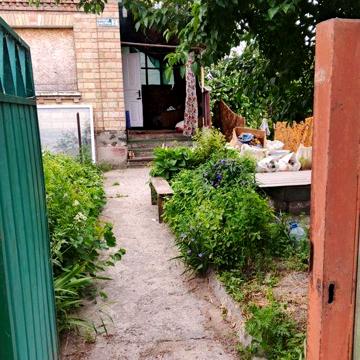 Здам летнійй домік без умов.Для бригади.