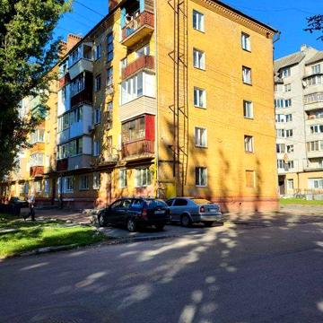Продам 1 кімнатну квартиру по вул. Текстильників.