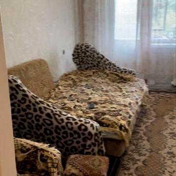 3 кімнатна квартира на вул. Комарова. Вільна з 01  вересня