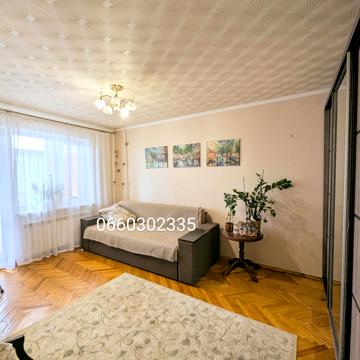 Михайла Лушпи просп., 7