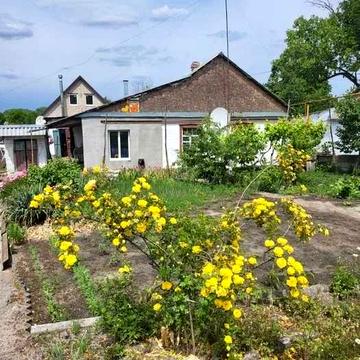 Продам дом не далеко от ЖМ Парус