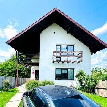Будинок в тихій краєвидній місціні.Газ,камін,підвал(укриття).Без%
