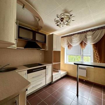 Срочно продам 3-х комнатную квартиру с.Бритовка (Б-Днестровский р-н)