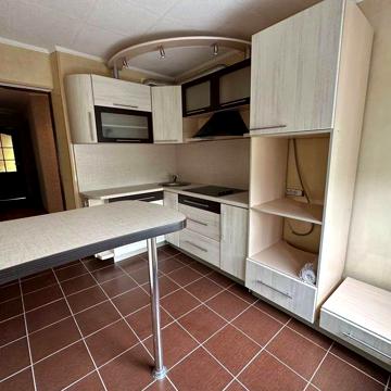 Срочно продам 3-х комнатную квартиру с.Бритовка (Б-Днестровский р-н)