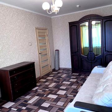 Пропонується в оренду 2 кімнатна квартира на Смілянській 15