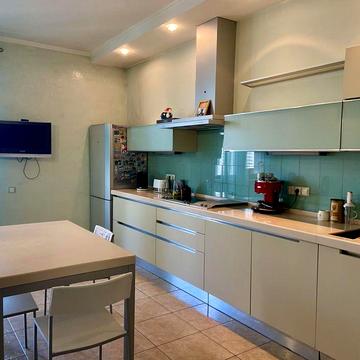 Выгодно! Продажа 3к квартиры 137м2 на Печерске! Коновальца 36б, Центр