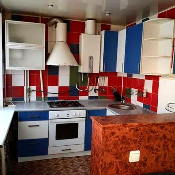 Оренда 3-х кімнатної квартири поряд з Пл Звільнення від Власника