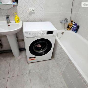 Продаж 4к Квартира Низгірецька вулиця