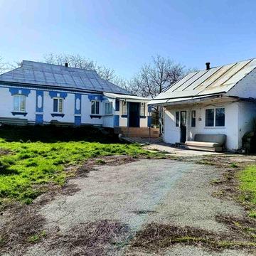Продається будинок з газовим опаленням в селі Почапинці Черкаської обл