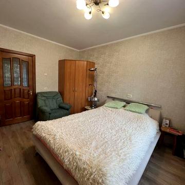 Продаж квартири  з ремонтом