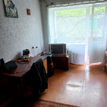 Академіка Корольова вул., 30