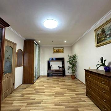 Продаж однокімнатної квартири з ремонтом в обжитому ЖК у Винниках