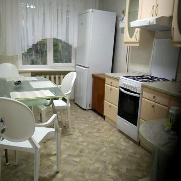 Михайла Драгоманова вул. (Димитрова), 52