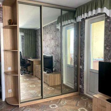 Перша Здача 2 кк Осокорки, вулиця Урлівська 24, біля Озера.