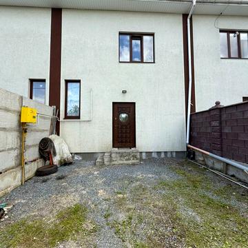 Трьокімнатний котедж на масиві Криниченька!