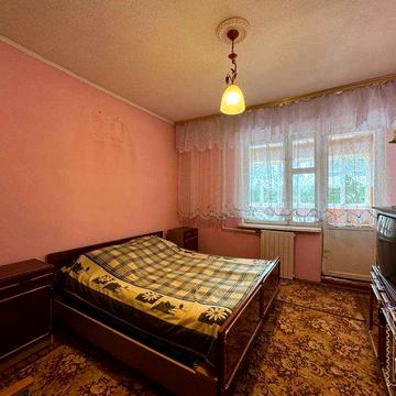 Продається двоповерховий будинок в місті Острог