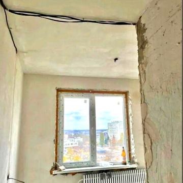D1M Продам 2 кімнатну квартиру, 602 мр-н, вул. Амосова.