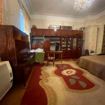 № 13619 - Частина будинку з окремим входом, Центр, вул. Небесної сотні
