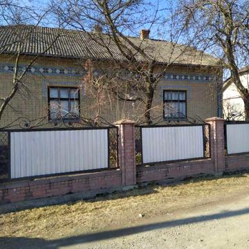 Приватний будинок