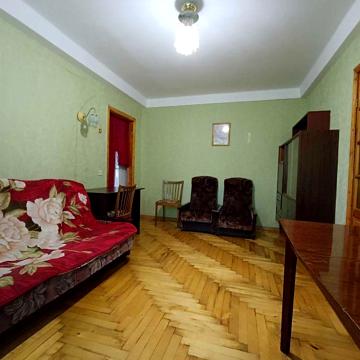 2-х к. квартира в тихому центрі Вознесенівського р-ну