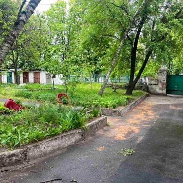 Продам 2 кімнатну квартиру з окремим виходом в Центрі міста